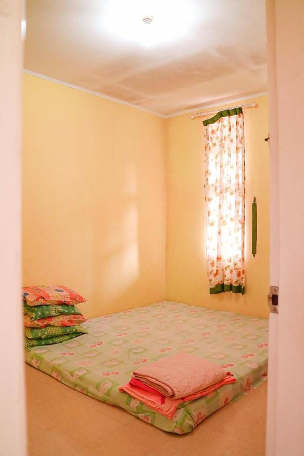 Villa Bukit Indah Brastagi / ブラスタギ エクステリア 写真